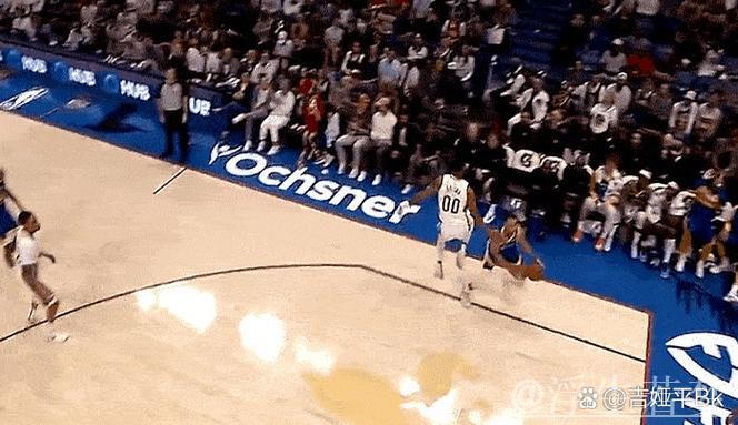 里夫斯后撤步三分绝平 库里遭晃