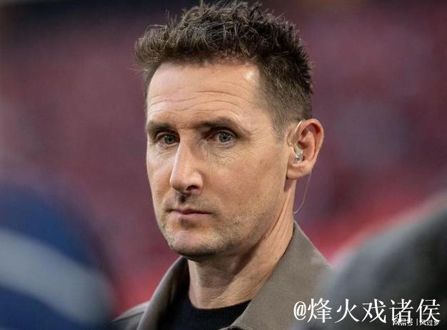 德媒:克洛泽将加盟拜仁教练组 担任助理教练 德媒:克洛泽将加盟拜仁教练组 担任助理教练